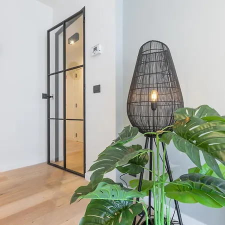 Lecomte - Escape 107