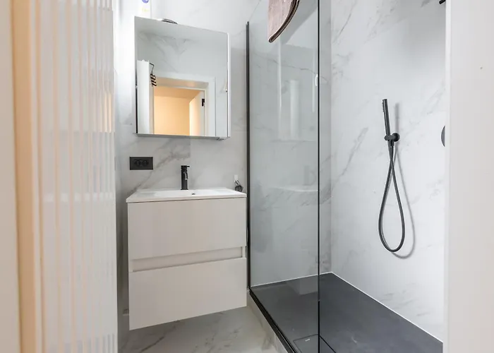 Lecomte - Escape 107 *